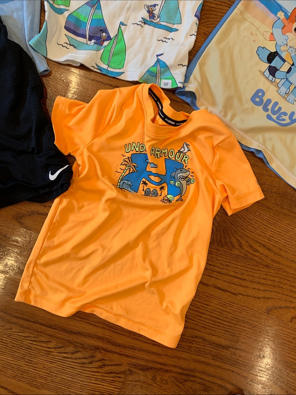 Under Armour Bright Orange Kids Short Sleeve Tee with Graphic bundle of 5 - Picture 8 of 9